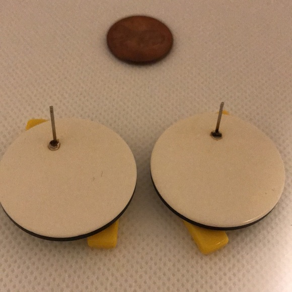 1980s Vintage Acrylic Geometric Shape Earrings - Picture 3 of 5